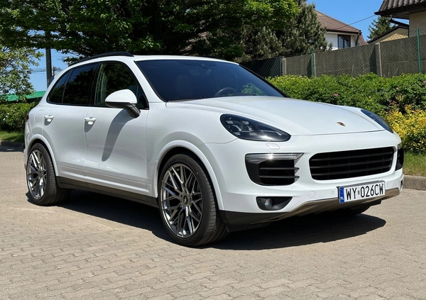 Porsche Cayenne cena 264450 przebieg: 190000, rok produkcji 2016 z Warszawa małe 67